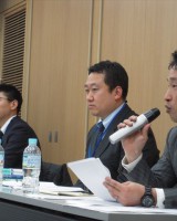 パネリストの榎本会員、山本会員、樋口会員